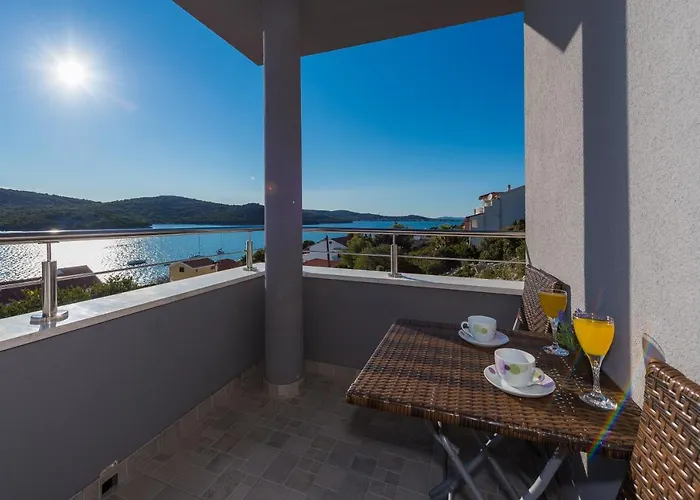 Mirta Apartment Tisno