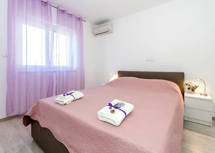 Mirta Apartment Tisno